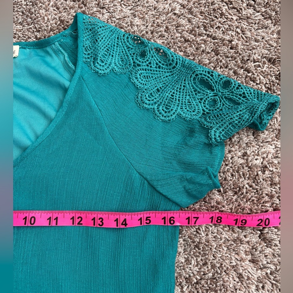 Indigo Rose Teal Boho Mini Dress Crochet Lace Sleeve Button Front- Size Small - Picture 8 of 8